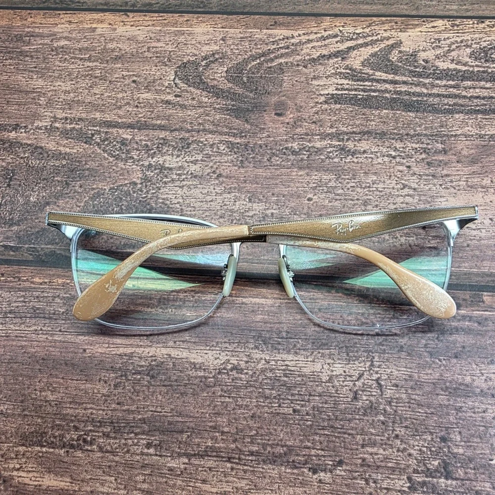 Ray-Ban temple leg